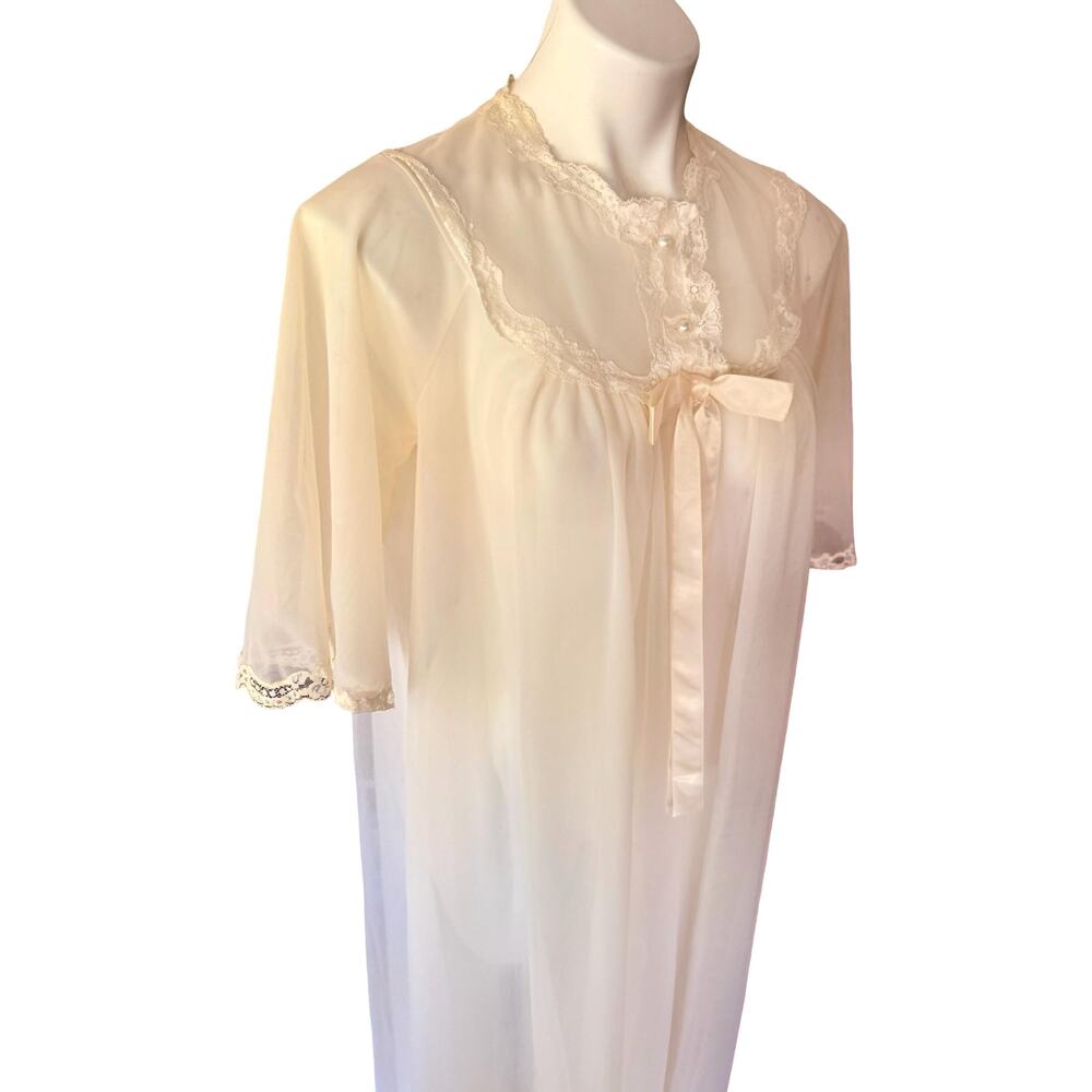 Vintage Shadowline Chiffon Robe Ivory Lace Pearl Button 1970s Peignoir Nylon S - Picture 3 of 13